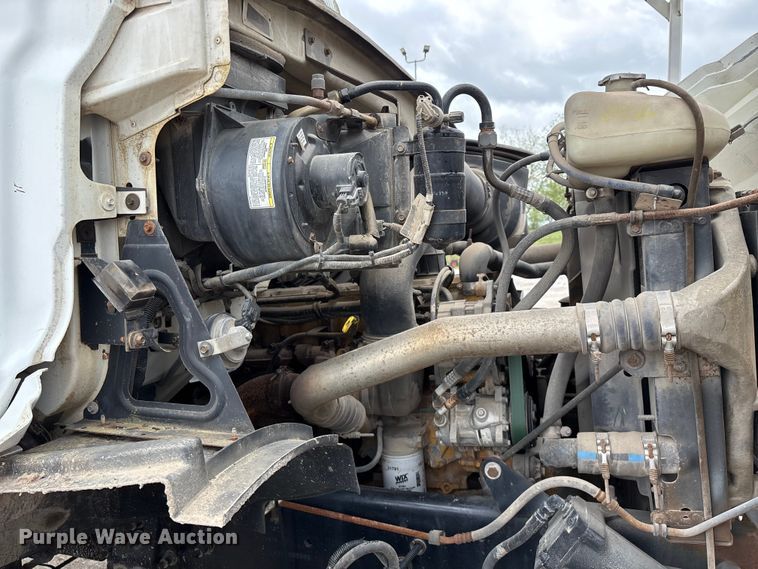 image for item FG0249 2001 Sterling Truck L7500 Series bucket truck