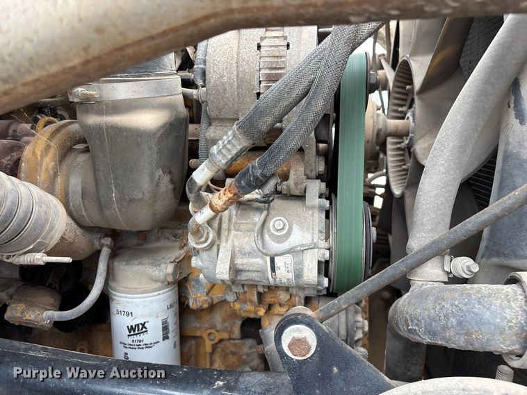 image for item FG0249 2001 Sterling Truck L7500 Series bucket truck