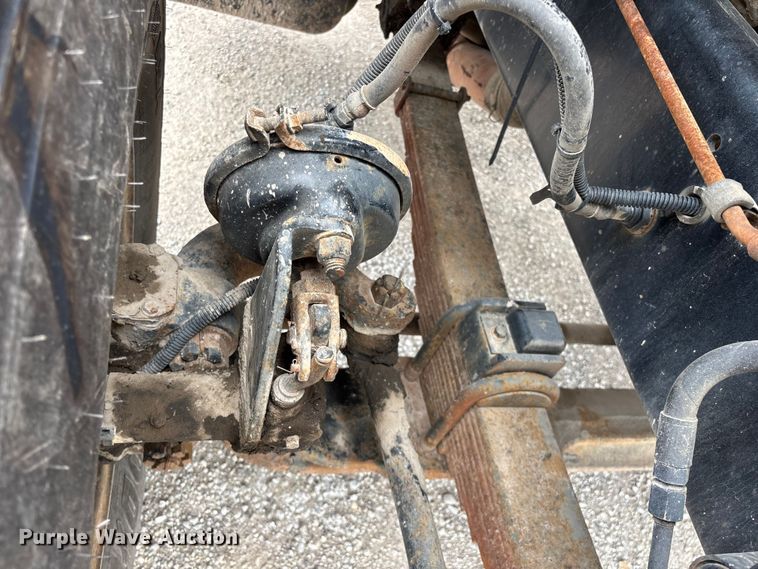 image for item FG0249 2001 Sterling Truck L7500 Series bucket truck