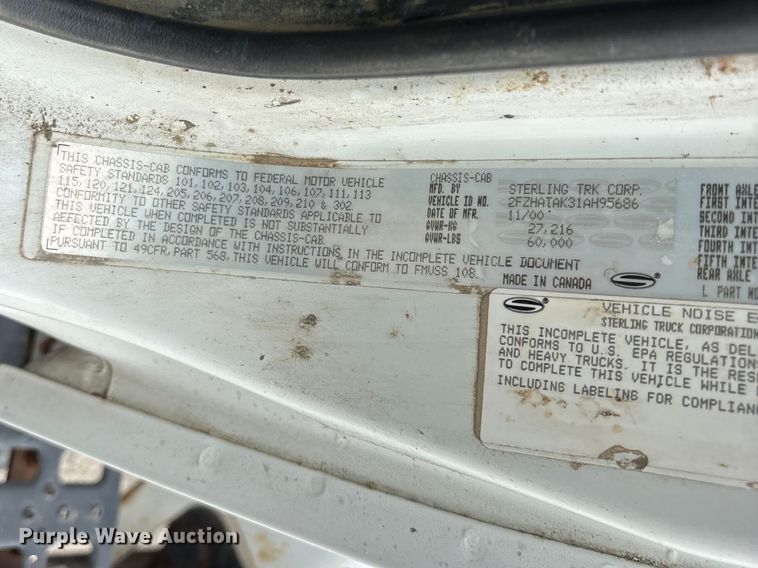 image for item FG0249 2001 Sterling Truck L7500 Series bucket truck
