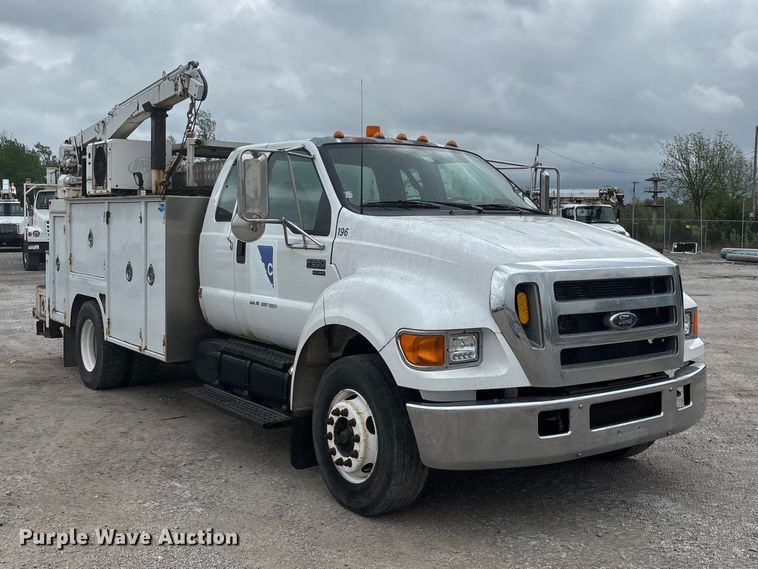 image for item FG0250 2006 Ford F650 utility / service truck