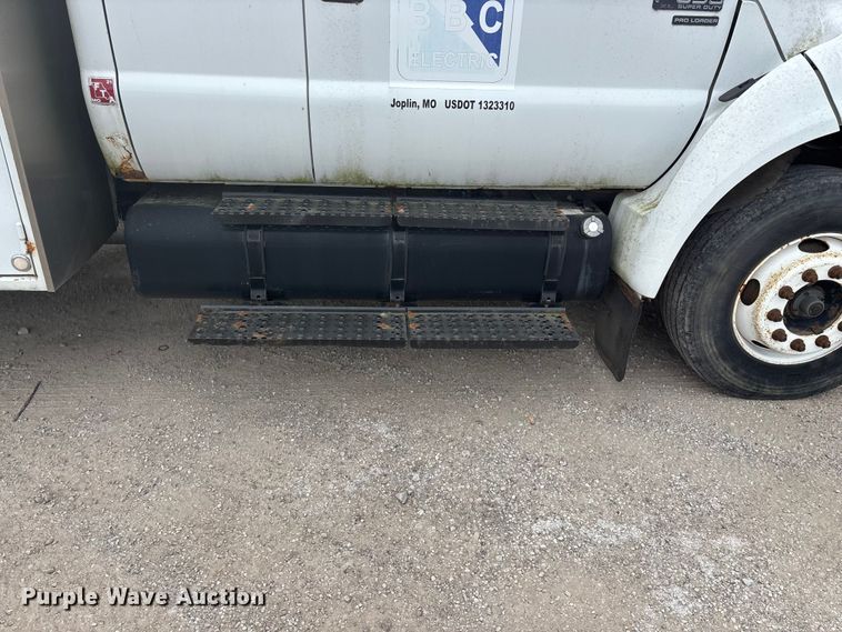 image for item FG0250 2006 Ford F650 utility / service truck