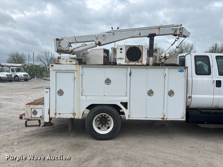 image for item FG0250 2006 Ford F650 utility / service truck