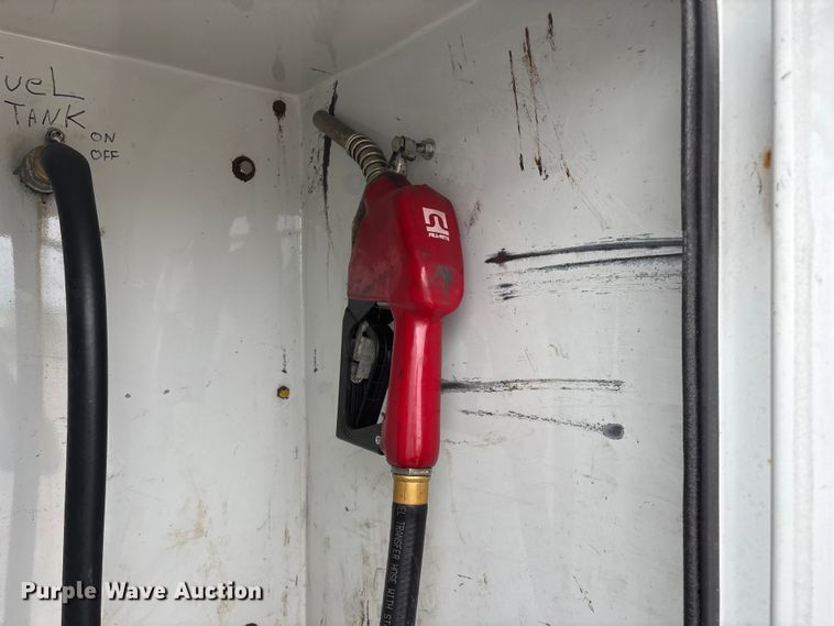 image for item FG0250 2006 Ford F650 utility / service truck