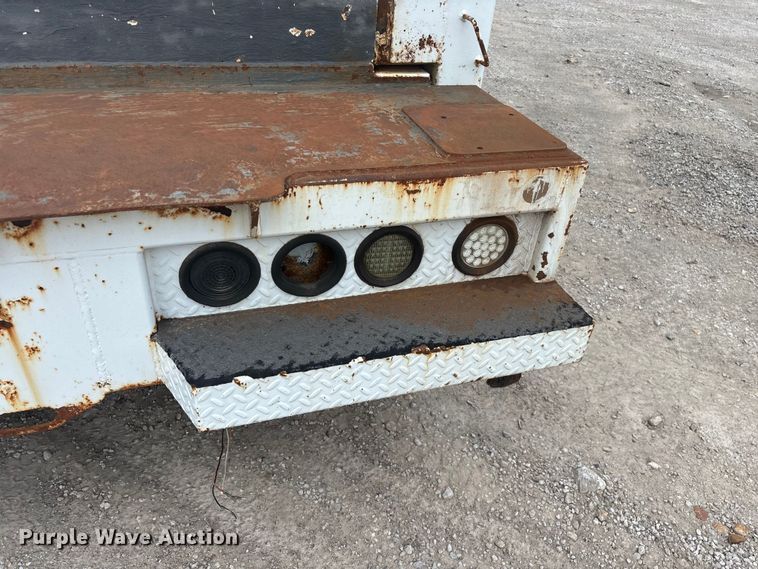 image for item FG0250 2006 Ford F650 utility / service truck