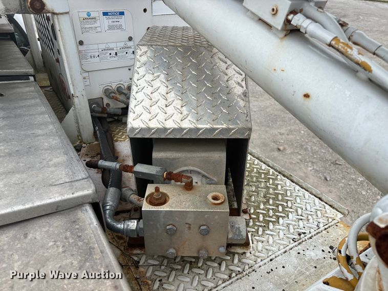 image for item FG0250 2006 Ford F650 utility / service truck