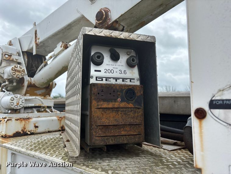 image for item FG0250 2006 Ford F650 utility / service truck