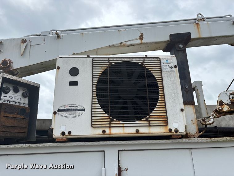 image for item FG0250 2006 Ford F650 utility / service truck