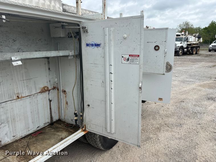 image for item FG0250 2006 Ford F650 utility / service truck