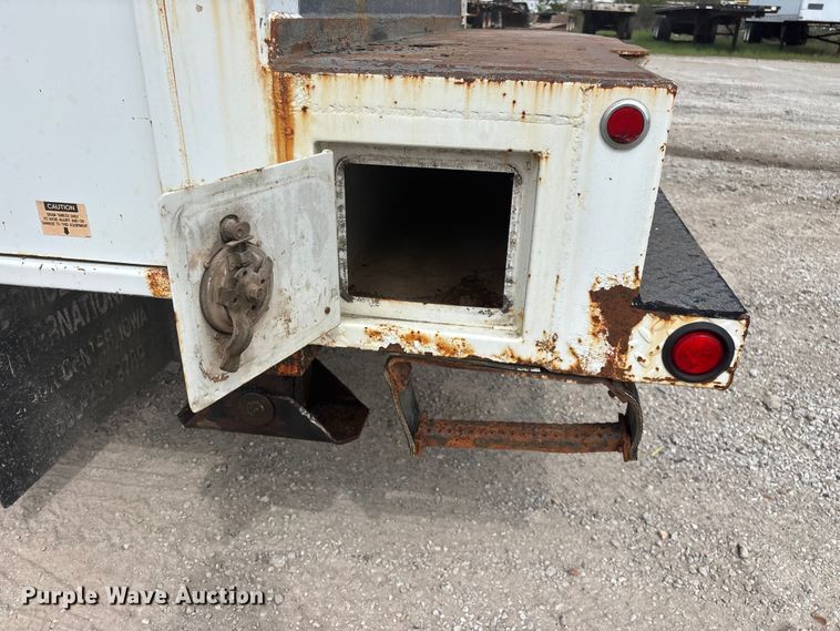 image for item FG0250 2006 Ford F650 utility / service truck