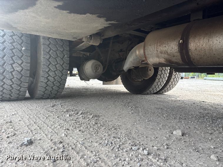 image for item FG0250 2006 Ford F650 utility / service truck