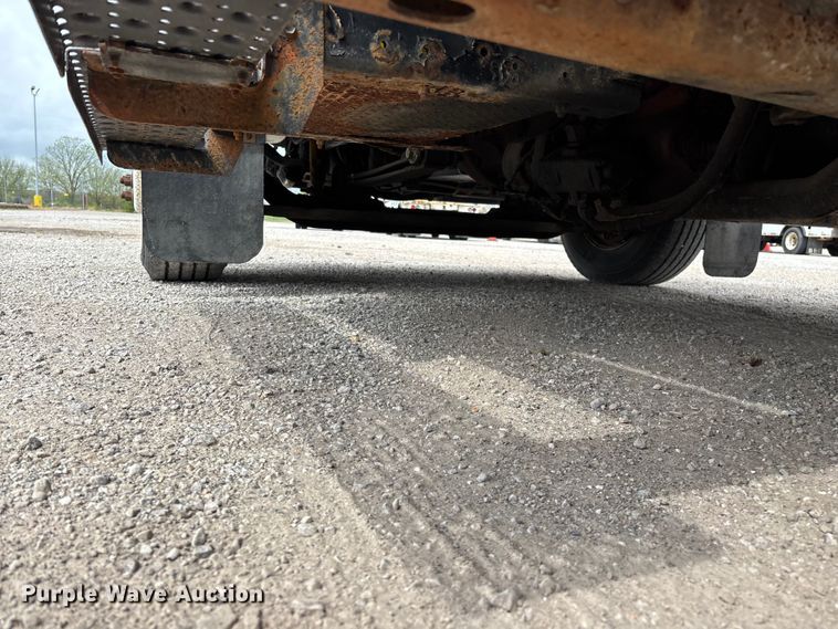 image for item FG0250 2006 Ford F650 utility / service truck