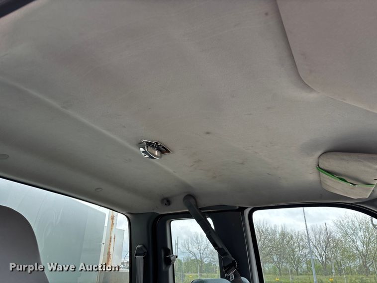 image for item FG0250 2006 Ford F650 utility / service truck