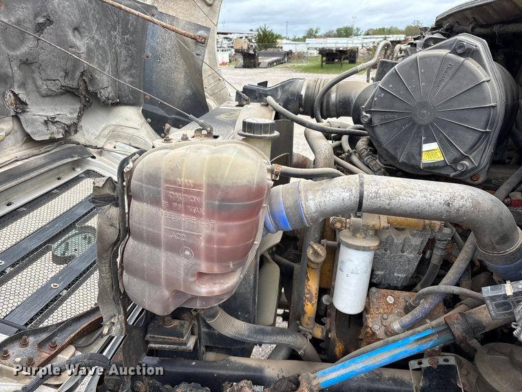 image for item FG0250 2006 Ford F650 utility / service truck