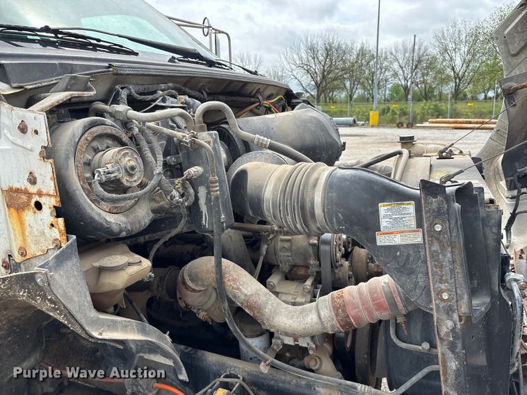 image for item FG0250 2006 Ford F650 utility / service truck