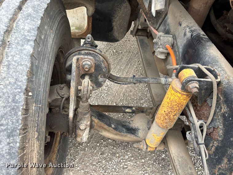 image for item FG0250 2006 Ford F650 utility / service truck