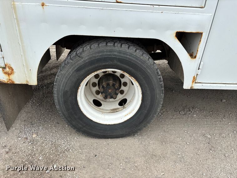 image for item FG0250 2006 Ford F650 utility / service truck