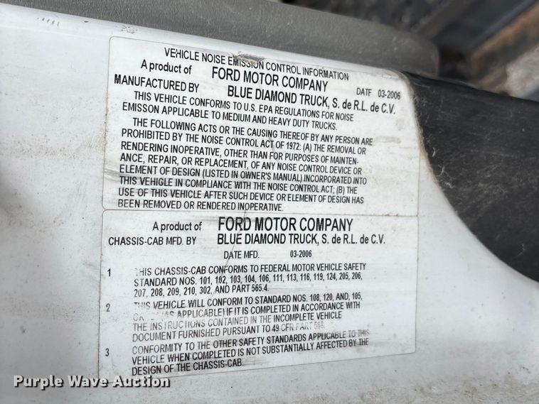 image for item FG0250 2006 Ford F650 utility / service truck