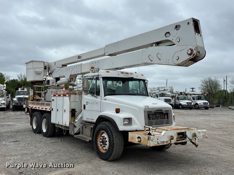 image for item FG0251 2001 Freightliner FL80 bucket truck