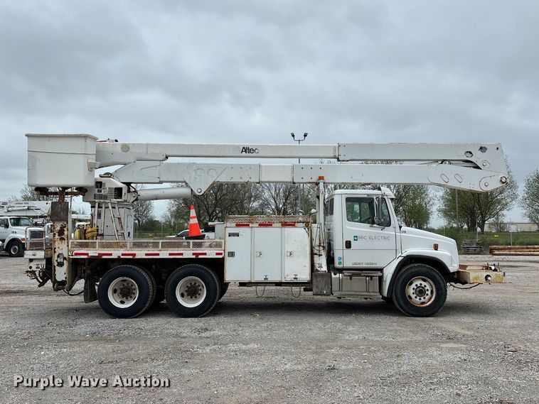 image for item FG0251 2001 Freightliner FL80 bucket truck