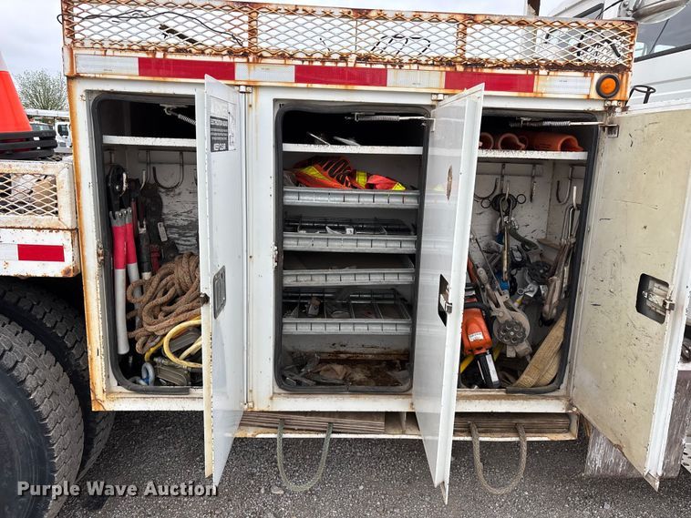 image for item FG0251 2001 Freightliner FL80 bucket truck