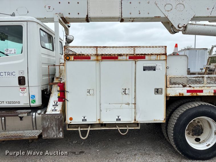 image for item FG0251 2001 Freightliner FL80 bucket truck