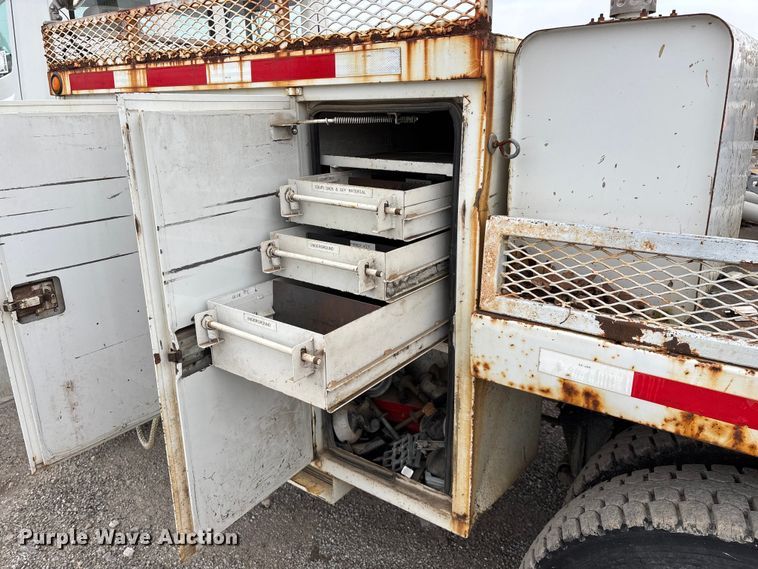 image for item FG0251 2001 Freightliner FL80 bucket truck