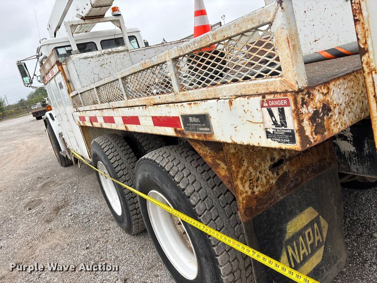 image for item FG0251 2001 Freightliner FL80 bucket truck
