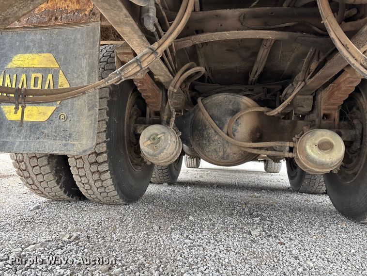 image for item FG0251 2001 Freightliner FL80 bucket truck