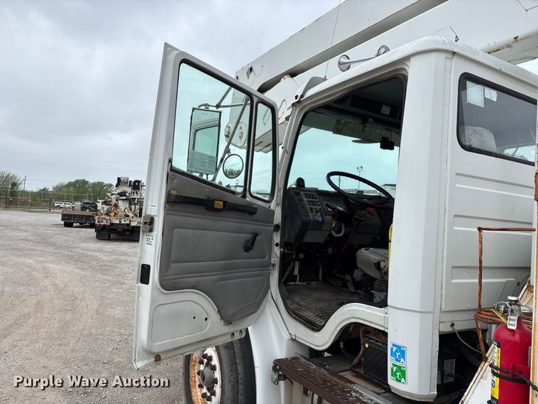 image for item FG0251 2001 Freightliner FL80 bucket truck