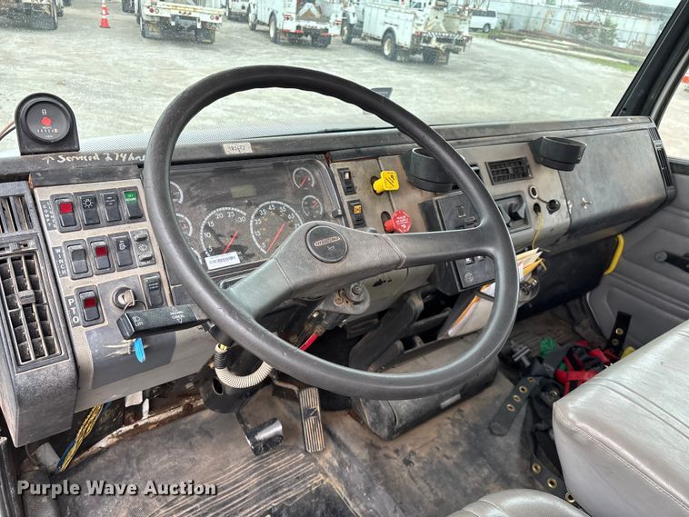 image for item FG0251 2001 Freightliner FL80 bucket truck