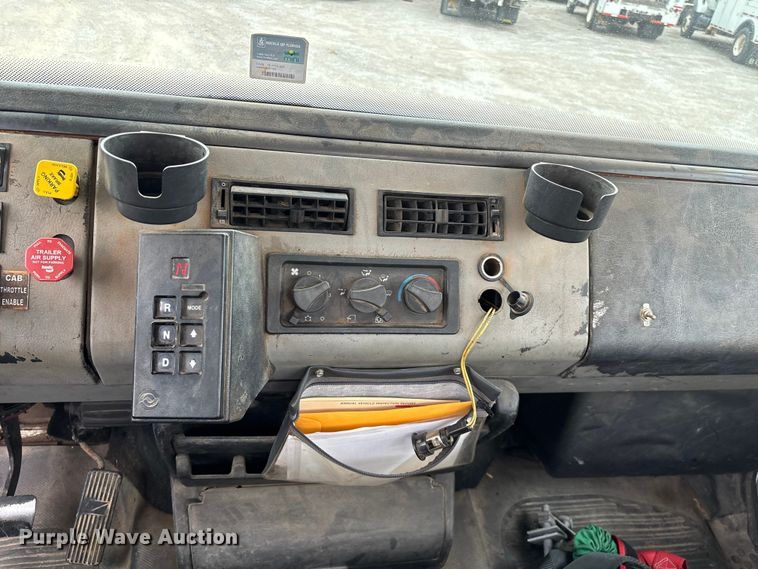 image for item FG0251 2001 Freightliner FL80 bucket truck