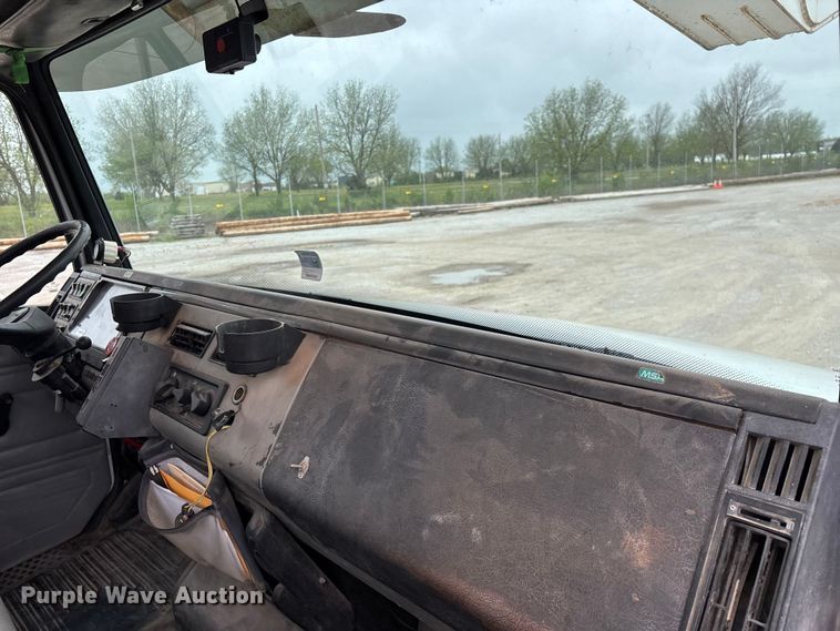 image for item FG0251 2001 Freightliner FL80 bucket truck