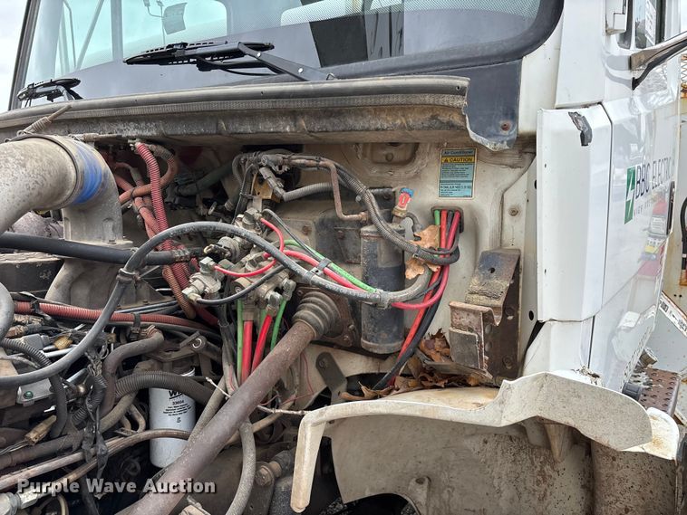 image for item FG0251 2001 Freightliner FL80 bucket truck