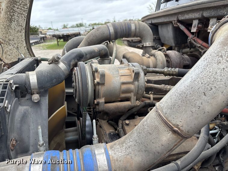 image for item FG0251 2001 Freightliner FL80 bucket truck