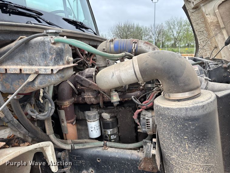 image for item FG0251 2001 Freightliner FL80 bucket truck