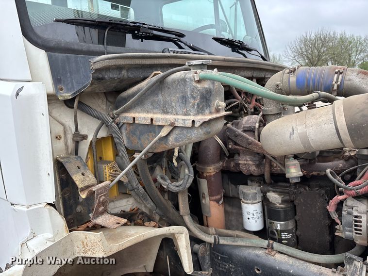 image for item FG0251 2001 Freightliner FL80 bucket truck