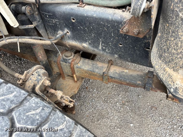 image for item FG0251 2001 Freightliner FL80 bucket truck