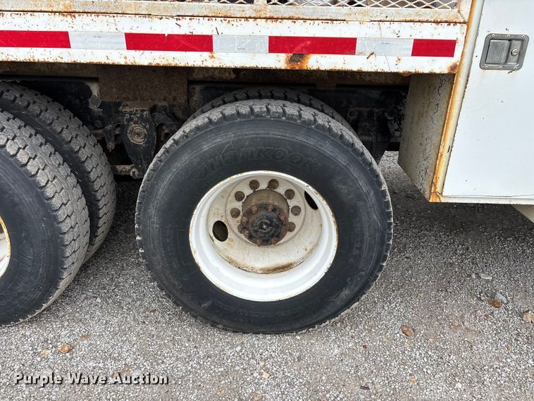 image for item FG0251 2001 Freightliner FL80 bucket truck