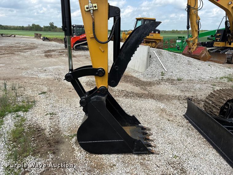 image for item FG0256 2018 Caterpillar 307E2 mini excavator