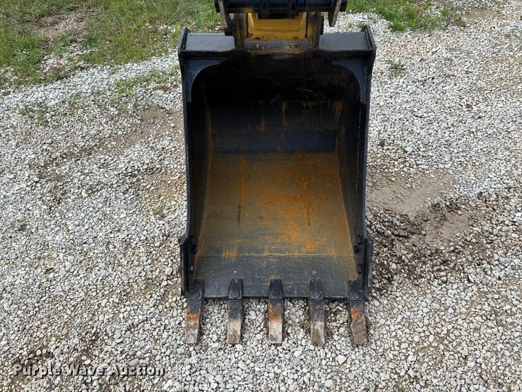 image for item FG0256 2018 Caterpillar 307E2 mini excavator