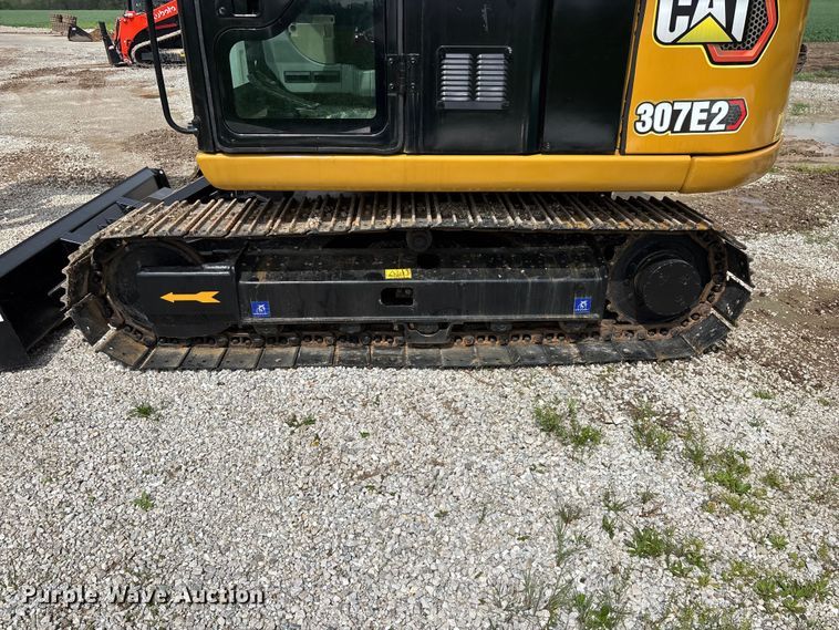 image for item FG0256 2018 Caterpillar 307E2 mini excavator