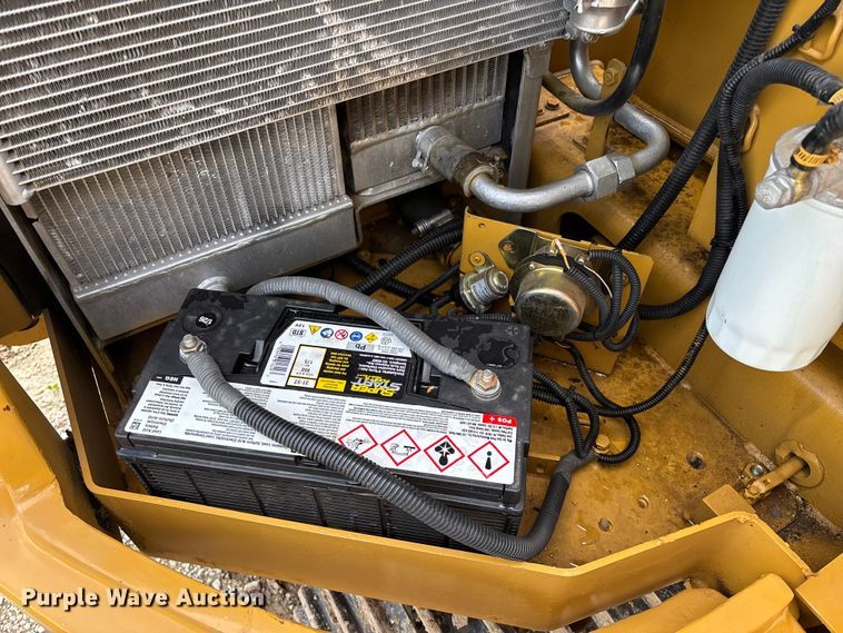 image for item FG0256 2018 Caterpillar 307E2 mini excavator