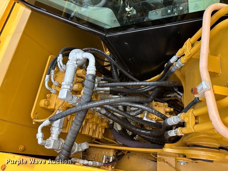 image for item FG0256 2018 Caterpillar 307E2 mini excavator