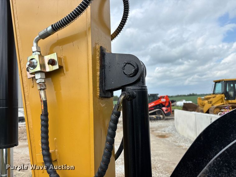 image for item FG0256 2018 Caterpillar 307E2 mini excavator