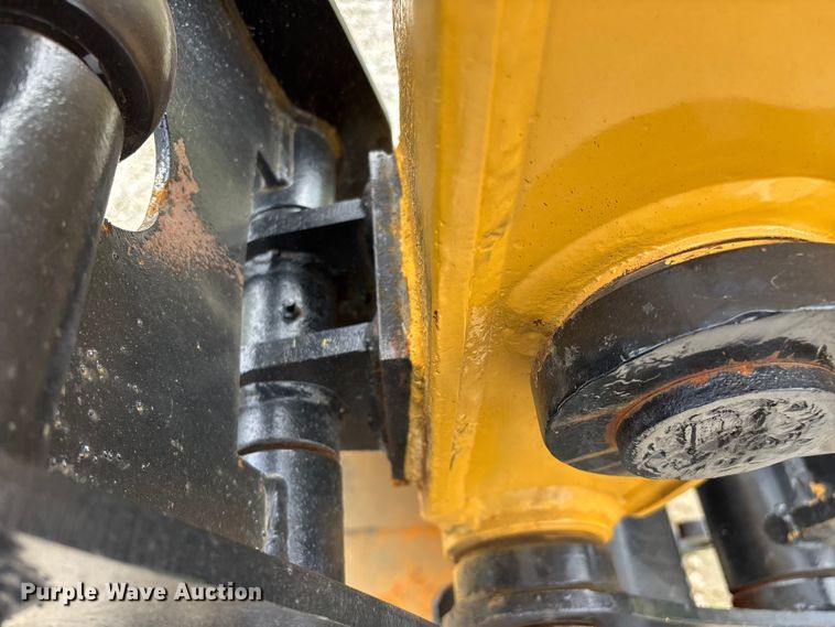 image for item FG0256 2018 Caterpillar 307E2 mini excavator