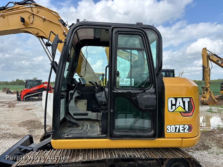 image for item FG0256 2018 Caterpillar 307E2 mini excavator