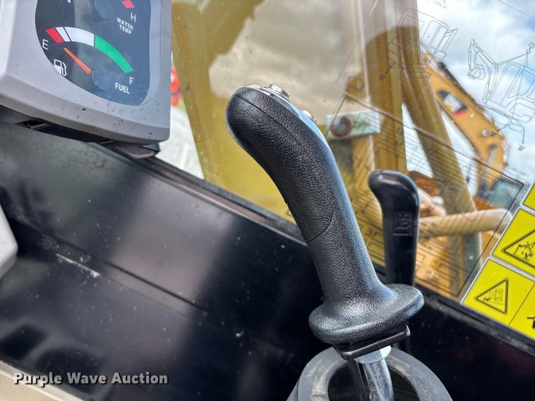 image for item FG0256 2018 Caterpillar 307E2 mini excavator