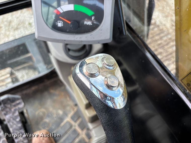 image for item FG0256 2018 Caterpillar 307E2 mini excavator