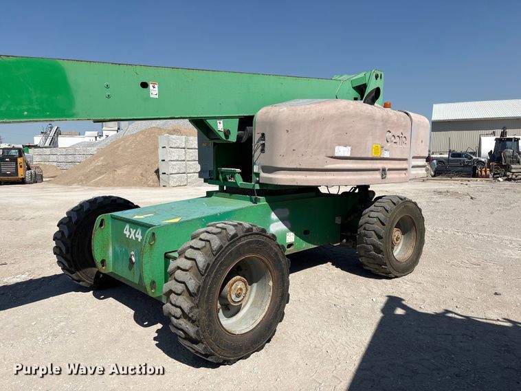 image for item FG2825 2007 Genie S-85 boom lift